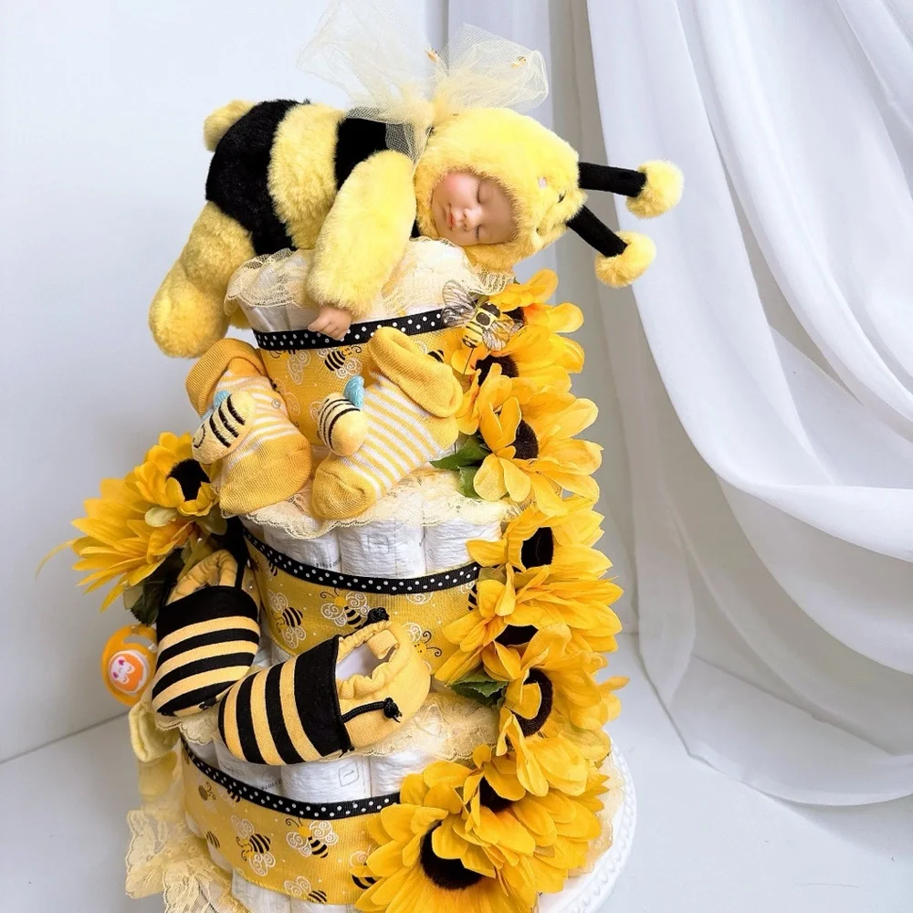 Bee-Themed Diaper Cake Baby Shower gift